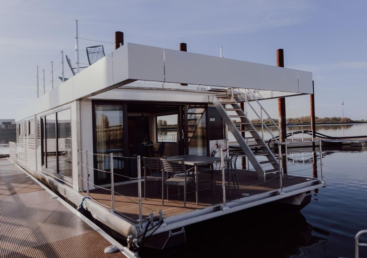 Hausboote Am Lankenauer Hoeft Bremen Luaran gambar
