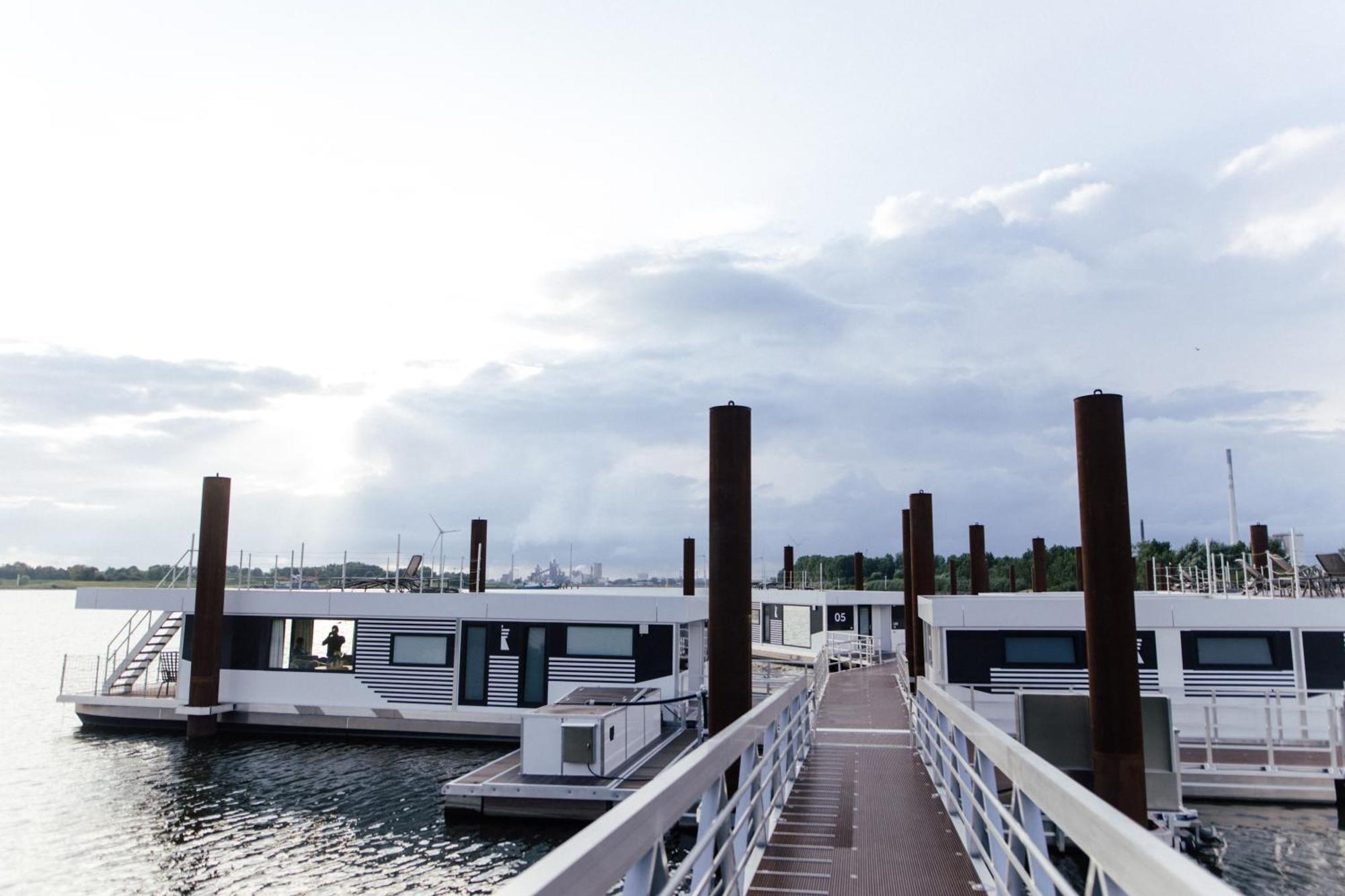 Hausboote Am Lankenauer Hoeft Bremen Luaran gambar