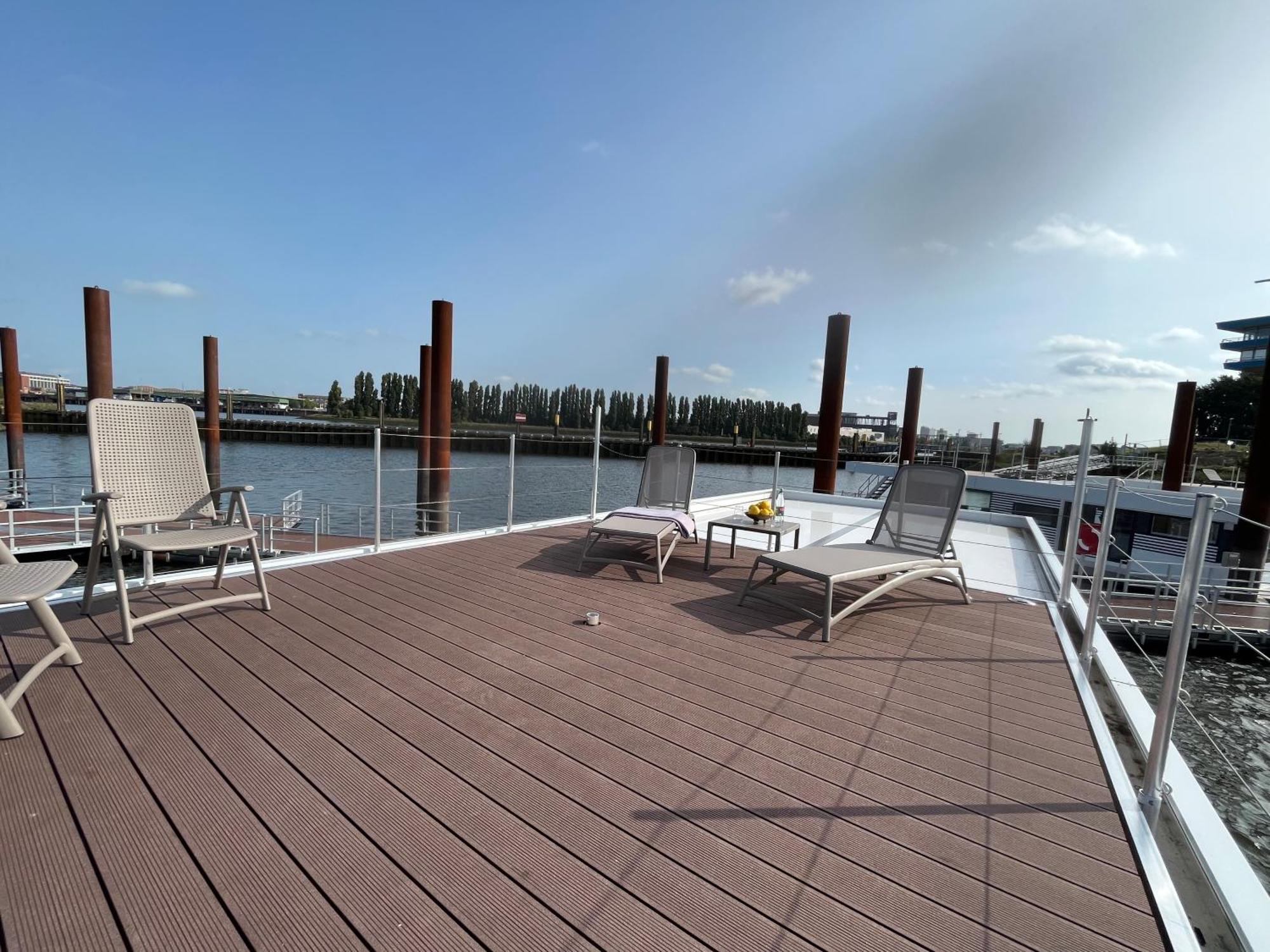 Hausboote Am Lankenauer Hoeft Bremen Luaran gambar